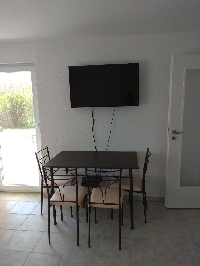 Amy'S Apartment, Relax And Enjoy บอนดอร์ฟ อิม ชวาร์ซวัลด์ ภายนอก รูปภาพ